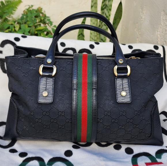 Authentic Vintage Gucci Black Small Tote - Picture 2 of 16